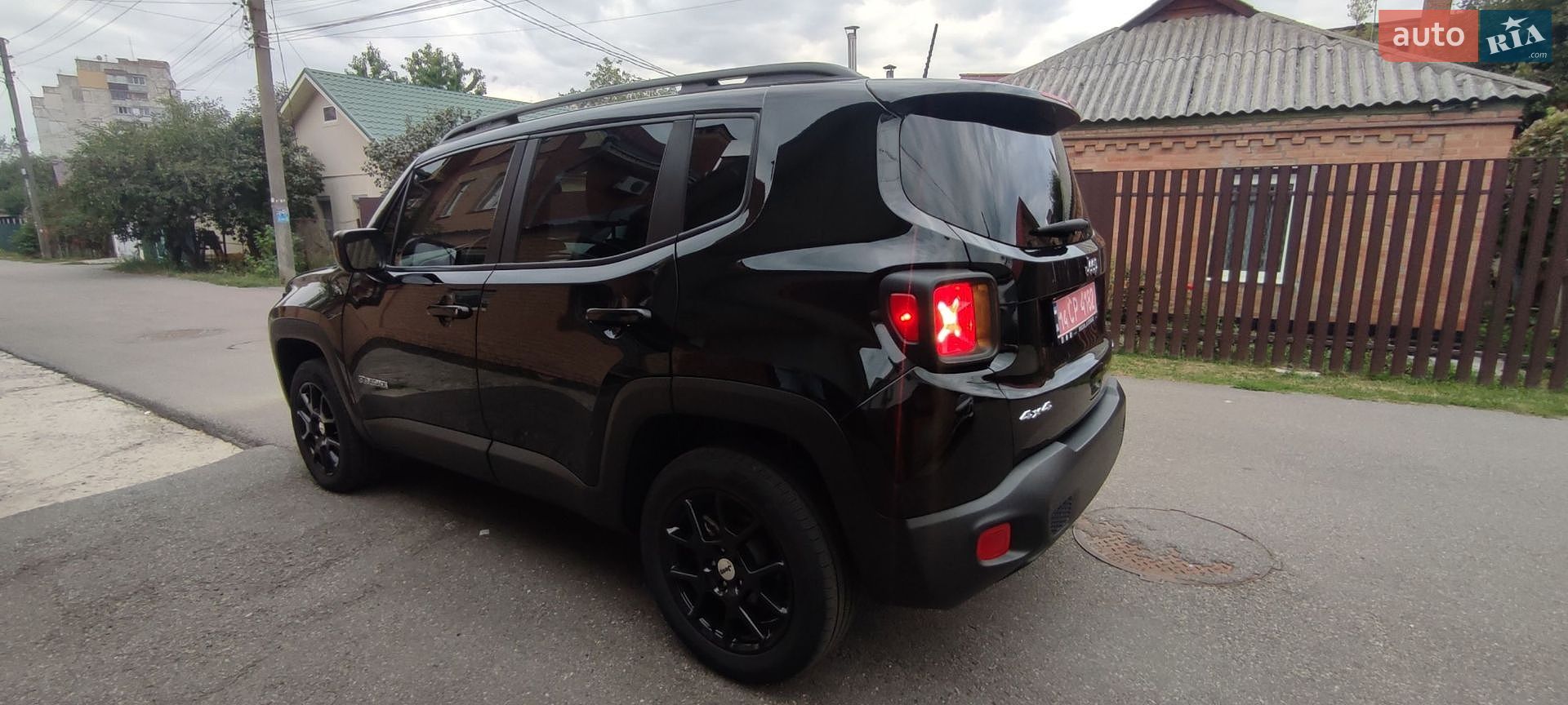 Jeep Renegade 2022 VIN ZACNJDB11NPN69437 фото оголошення 13 з 112