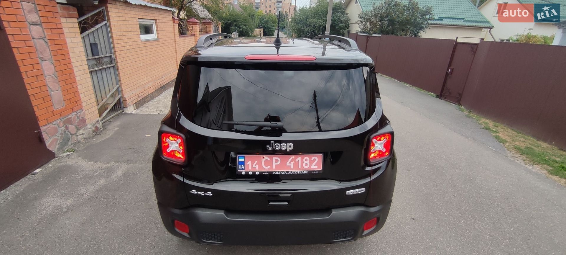 Jeep Renegade 2022 VIN ZACNJDB11NPN69437 фото оголошення 19 з 112