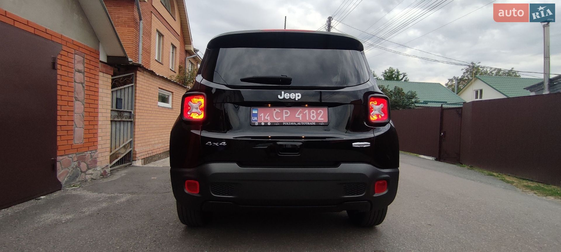 Jeep Renegade 2022 VIN ZACNJDB11NPN69437 фото оголошення 17 з 112