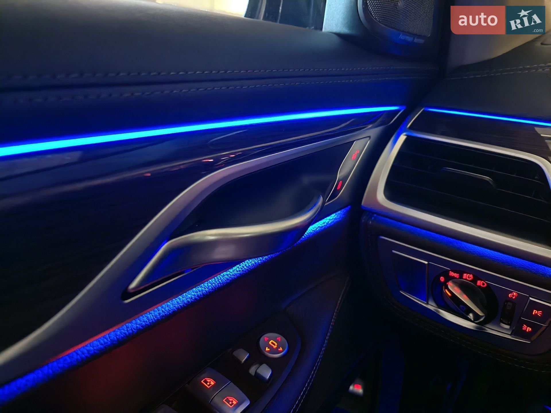 BMW 7 Series 2018 VIN WBA7E2C50KB218642 фото оголошення 28 з 30