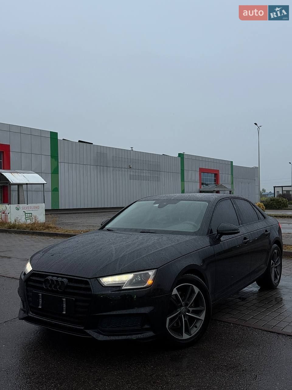 Audi A4 2019 VIN WAUGMAF47KN017044 фото оголошення 5 з 15