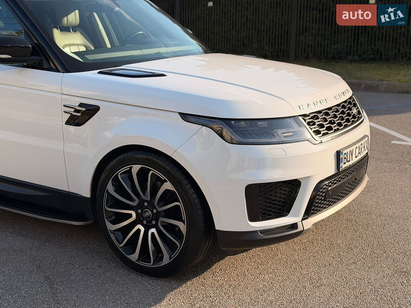 Land Rover Range Rover Sport 2019 VIN SALWA2BKXKA859619 фото оголошення 9 з 51