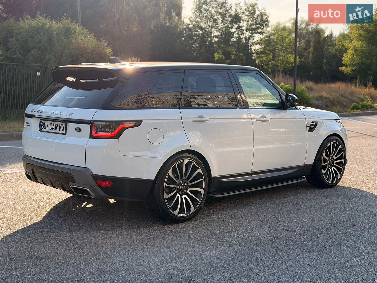 Land Rover Range Rover Sport 2019 VIN SALWA2BKXKA859619 фото оголошення 12 з 51