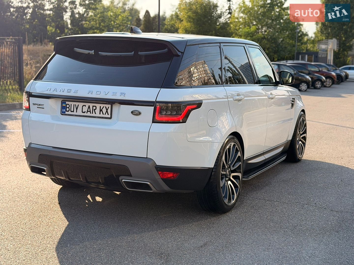 Land Rover Range Rover Sport 2019 VIN SALWA2BKXKA859619 фото оголошення 13 з 51