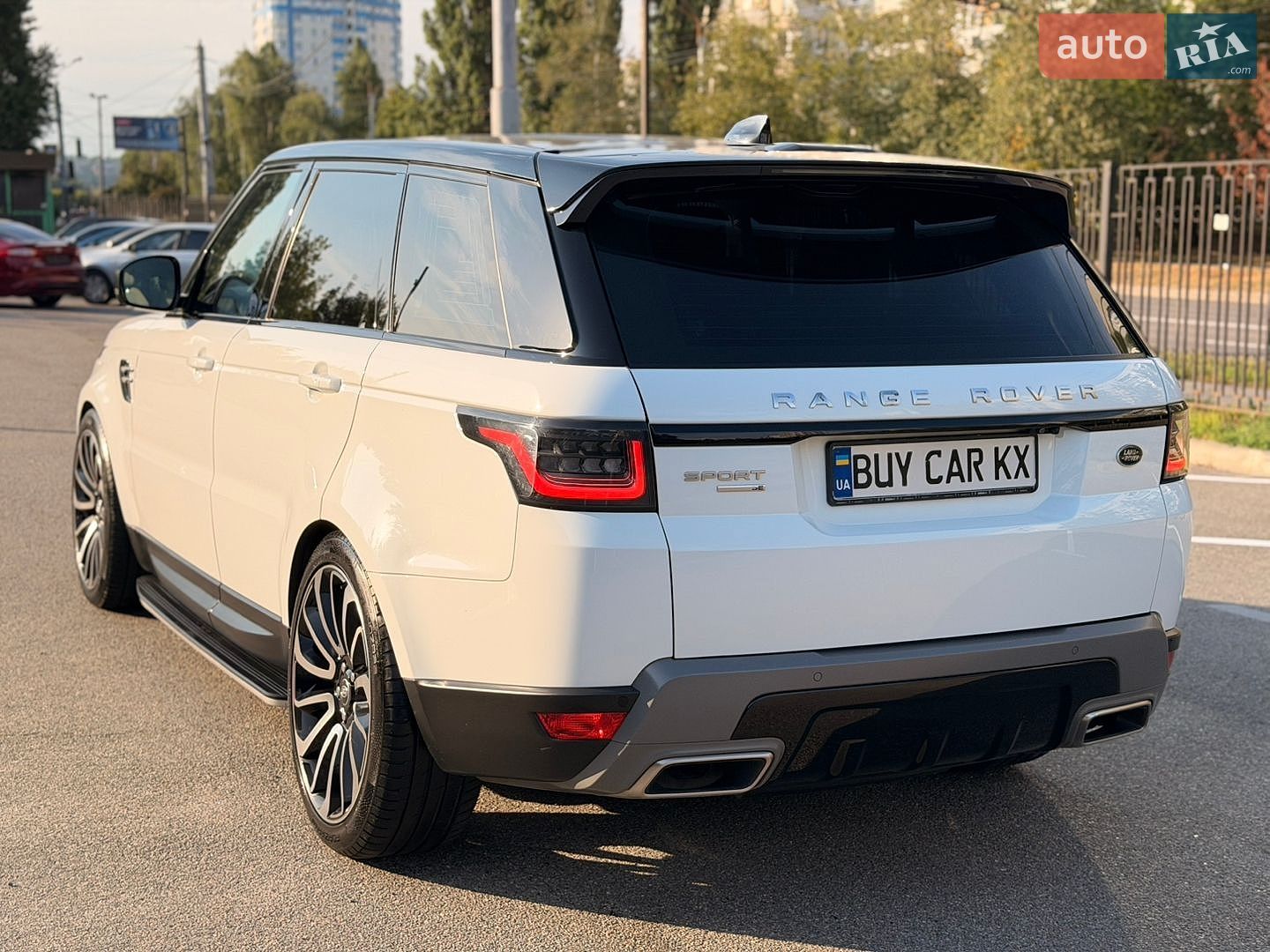 Land Rover Range Rover Sport 2019 VIN SALWA2BKXKA859619 фото оголошення 17 з 51