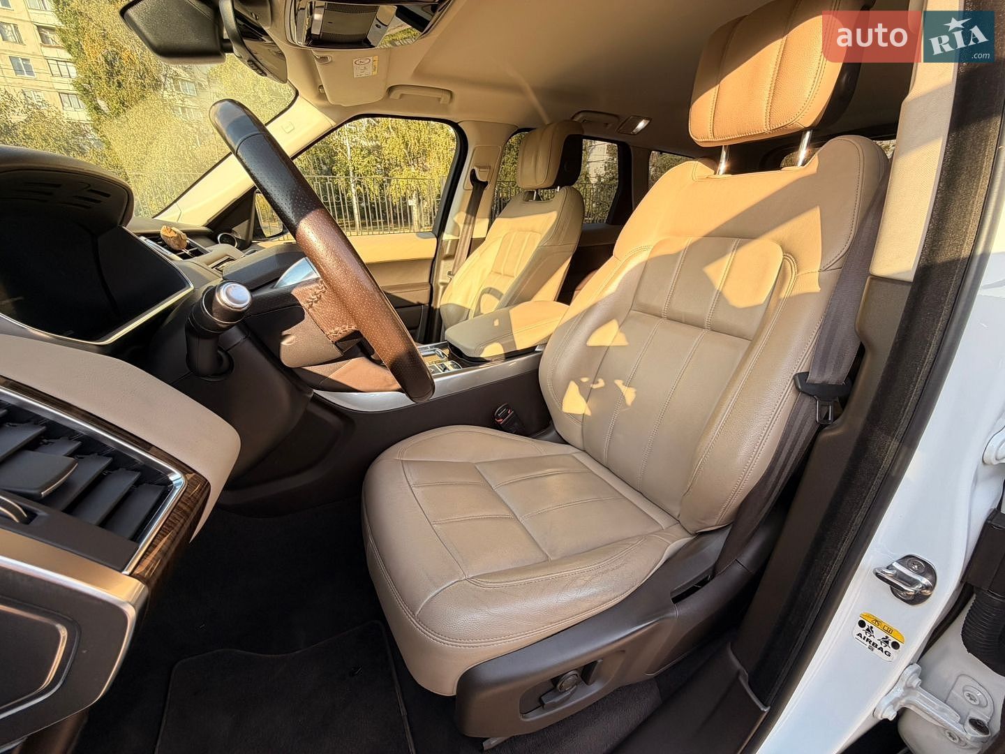 Land Rover Range Rover Sport 2019 VIN SALWA2BKXKA859619 фото оголошення 27 з 51