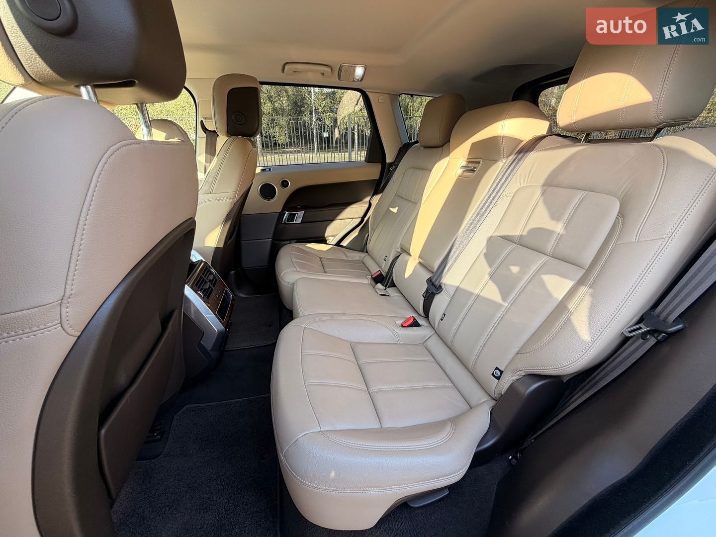 Land Rover Range Rover Sport 2019 VIN SALWA2BKXKA859619 фото оголошення 35 з 51