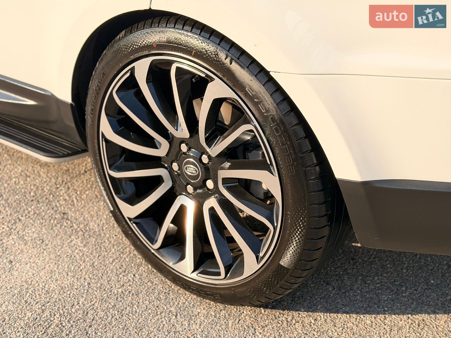 Land Rover Range Rover Sport 2019 VIN SALWA2BKXKA859619 фото оголошення 37 з 51
