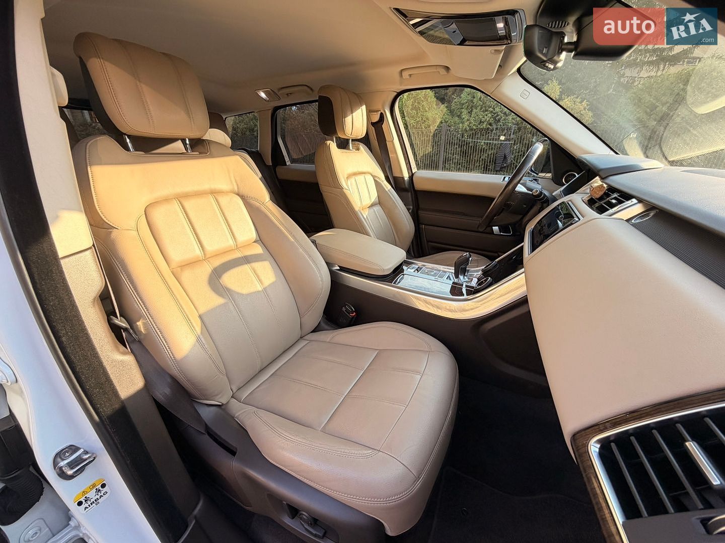 Land Rover Range Rover Sport 2019 VIN SALWA2BKXKA859619 фото оголошення 47 з 51