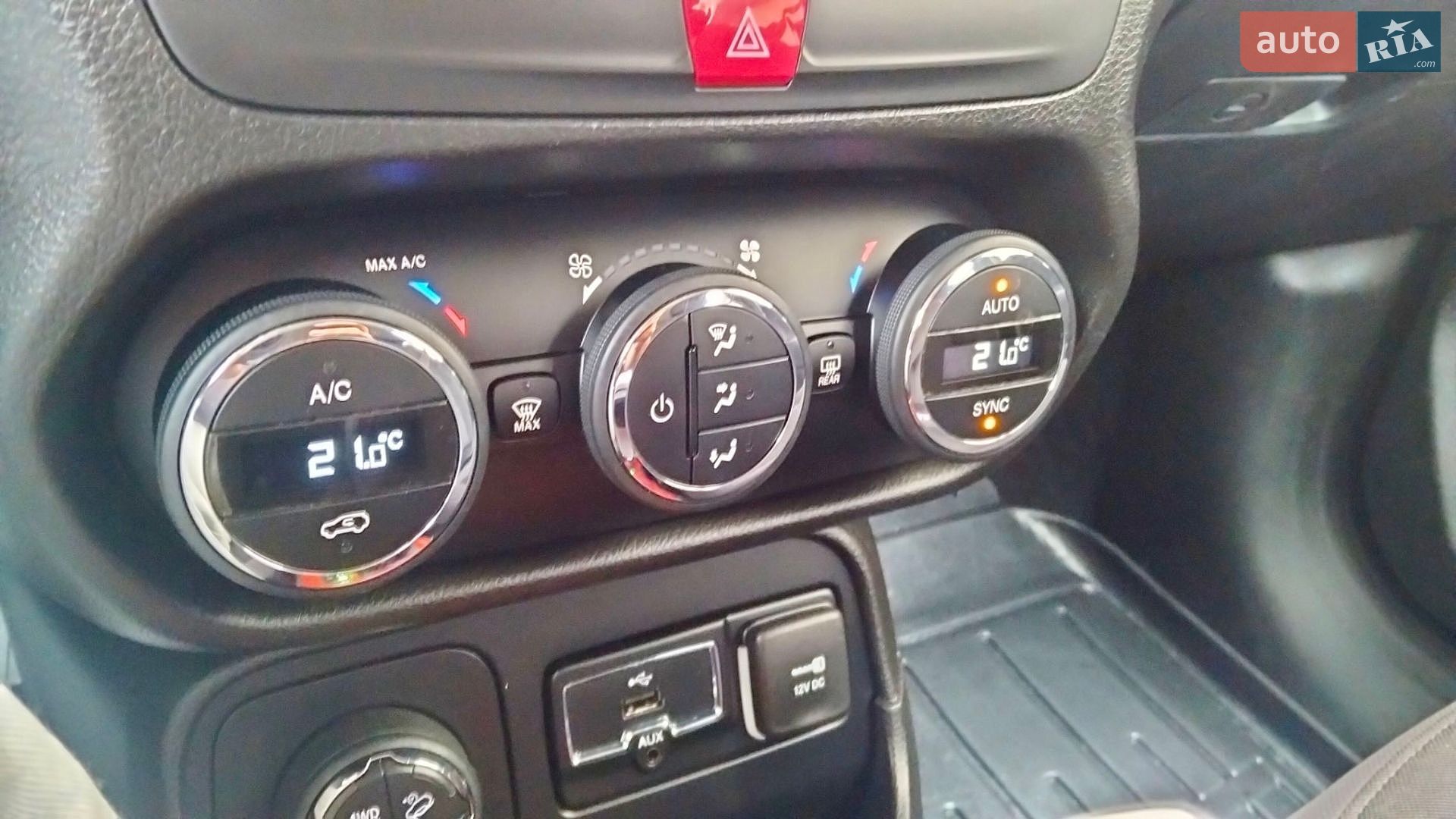 Jeep Renegade 2016 VIN ZACCJBCT4GPE10283 фото оголошення 61 з 67
