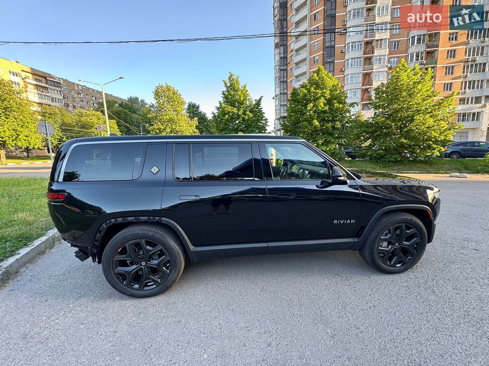 Rivian R1S 2025 VIN 7PDSGBBA1SN071292 фото оголошення 15 з 78