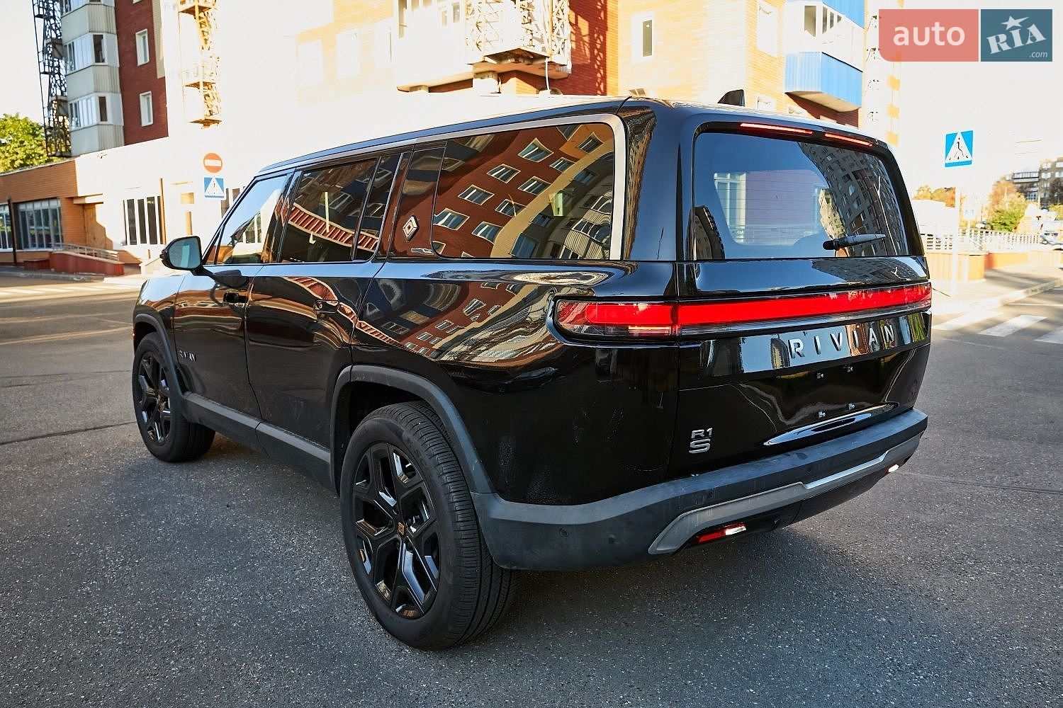 Rivian R1S 2025 VIN 7PDSGBBA1SN071292 фото оголошення 22 з 78