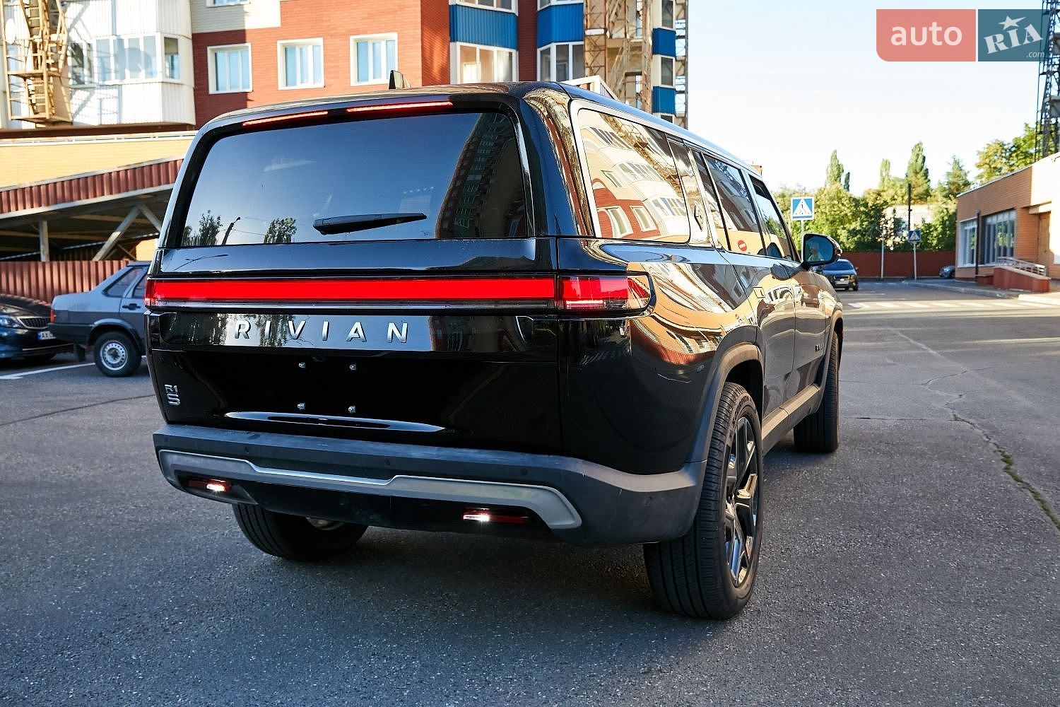 Rivian R1S 2025 VIN 7PDSGBBA1SN071292 фото оголошення 23 з 78