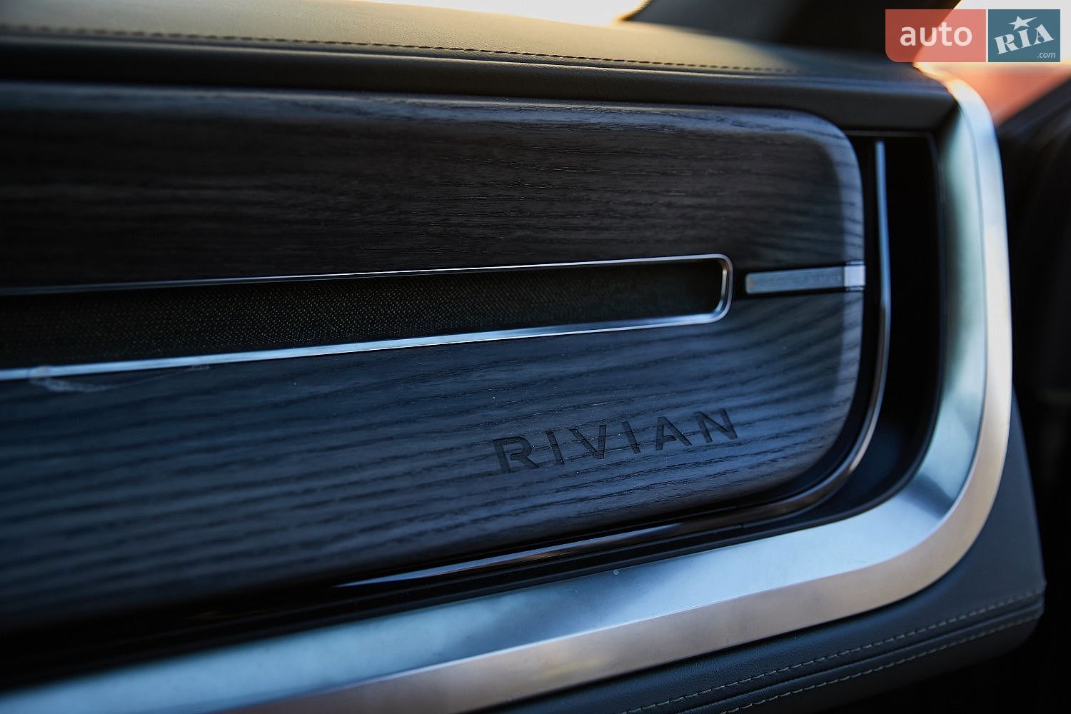 Rivian R1S 2025 VIN 7PDSGBBA1SN071292 фото оголошення 34 з 78