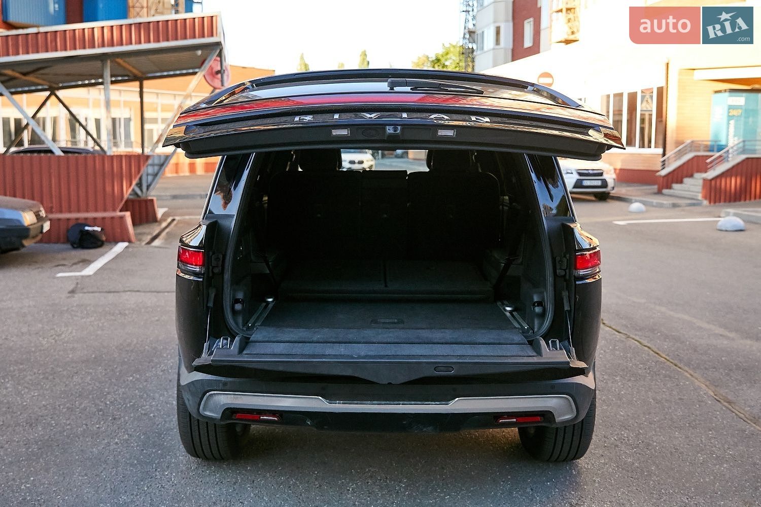 Rivian R1S 2025 VIN 7PDSGBBA1SN071292 фото оголошення 50 з 78
