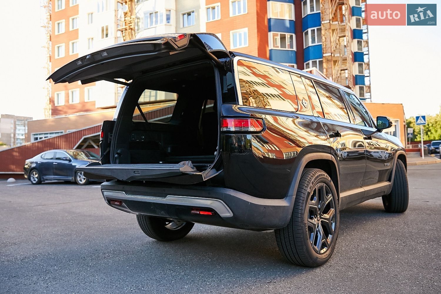 Rivian R1S 2025 VIN 7PDSGBBA1SN071292 фото оголошення 52 з 78