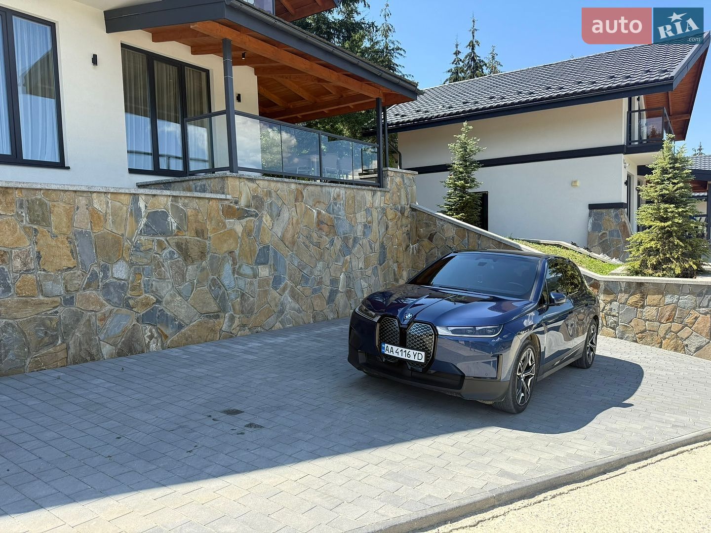 BMW iX 2022 VIN WBY21CF060CL72650 фото оголошення 2 з 27