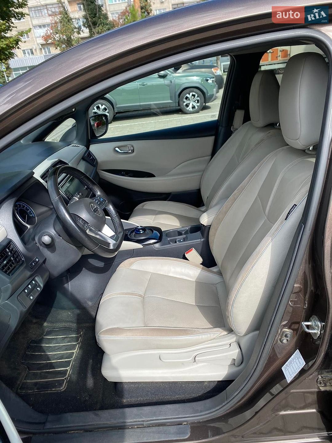 Nissan Leaf 2018 VIN SJNFAAZE1U0038862 фото оголошення 4 з 7