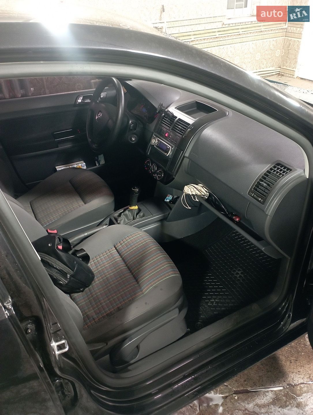 Volkswagen Polo 2008 VIN WVWZZZ9NZ8Y118414 фото оголошення 6 з 8
