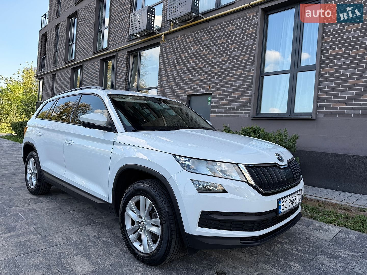 Skoda Kodiaq 2017 VIN TMBJJ7NS0J8017310 фото оголошення 2 з 33