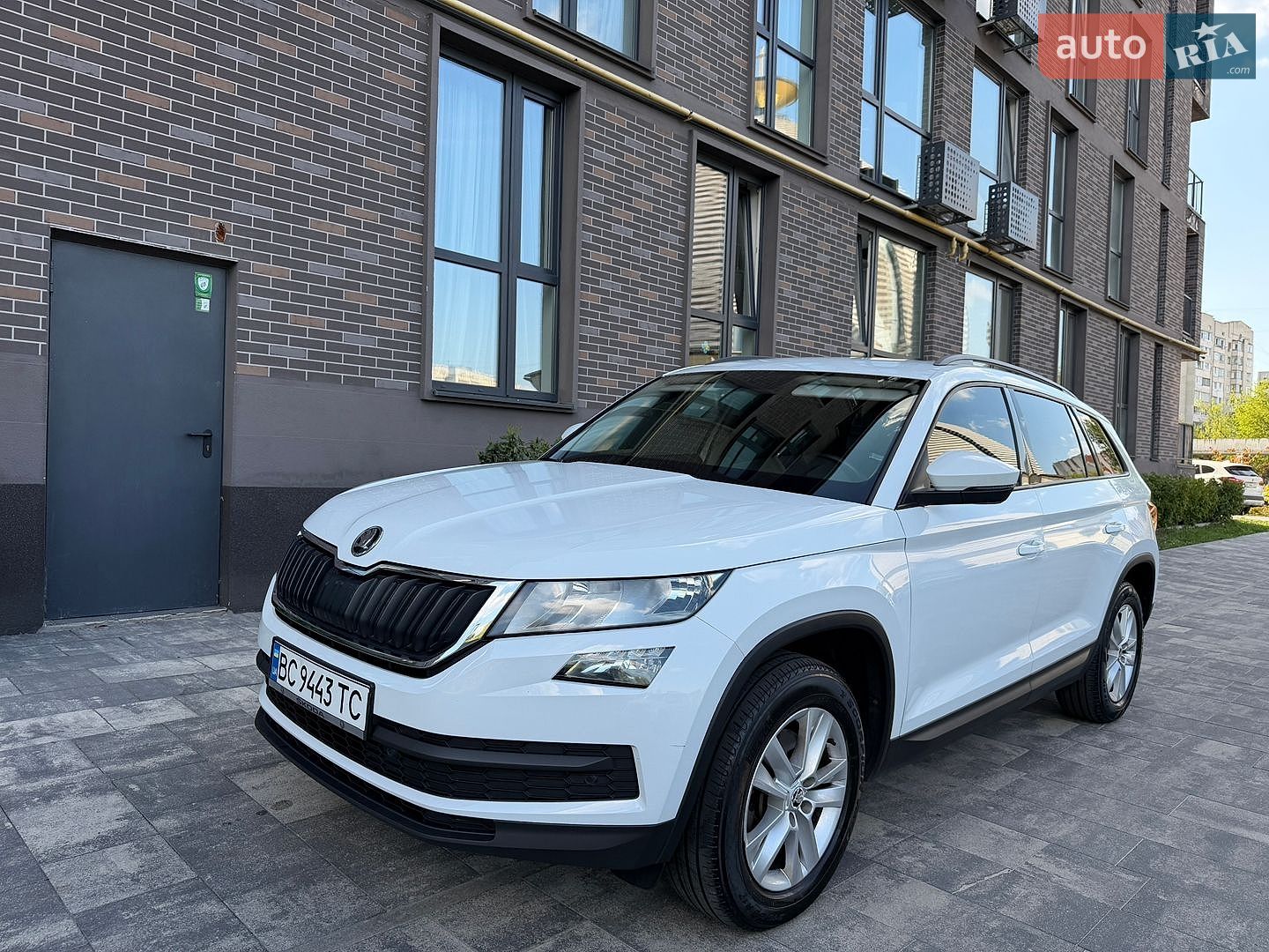 Skoda Kodiaq 2017 VIN TMBJJ7NS0J8017310 фото оголошення 3 з 33
