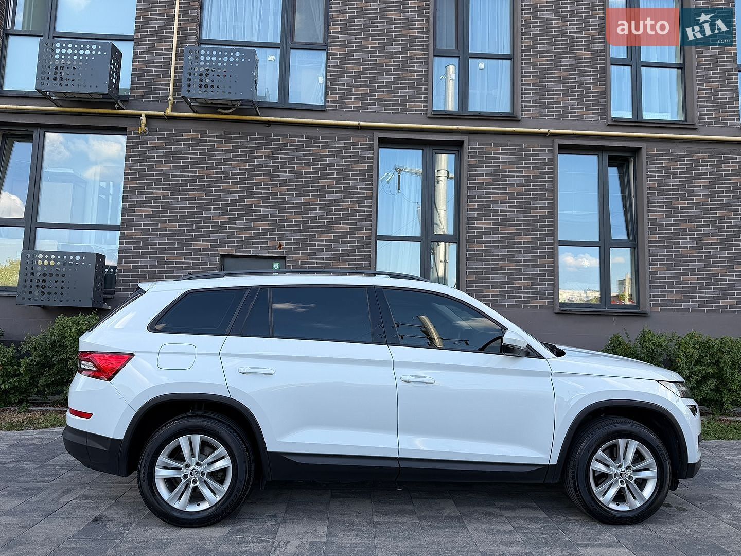 Skoda Kodiaq 2017 VIN TMBJJ7NS0J8017310 фото оголошення 8 з 33
