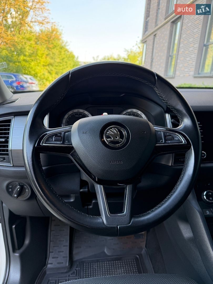 Skoda Kodiaq 2017 VIN TMBJJ7NS0J8017310 фото оголошення 21 з 33