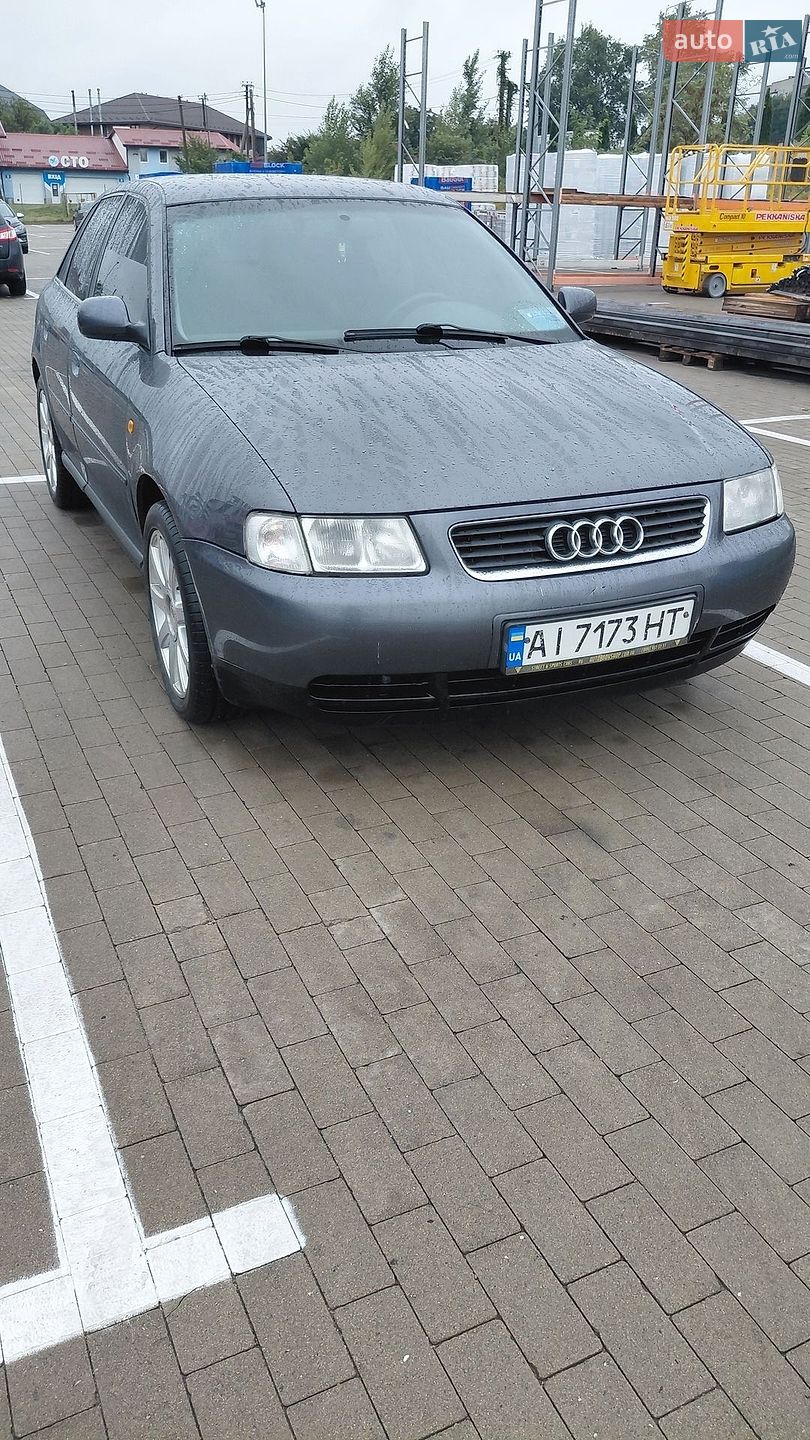 Audi A3 1999 VIN WAUZZZ8LZYA034071 фото оголошення 2 з 17
