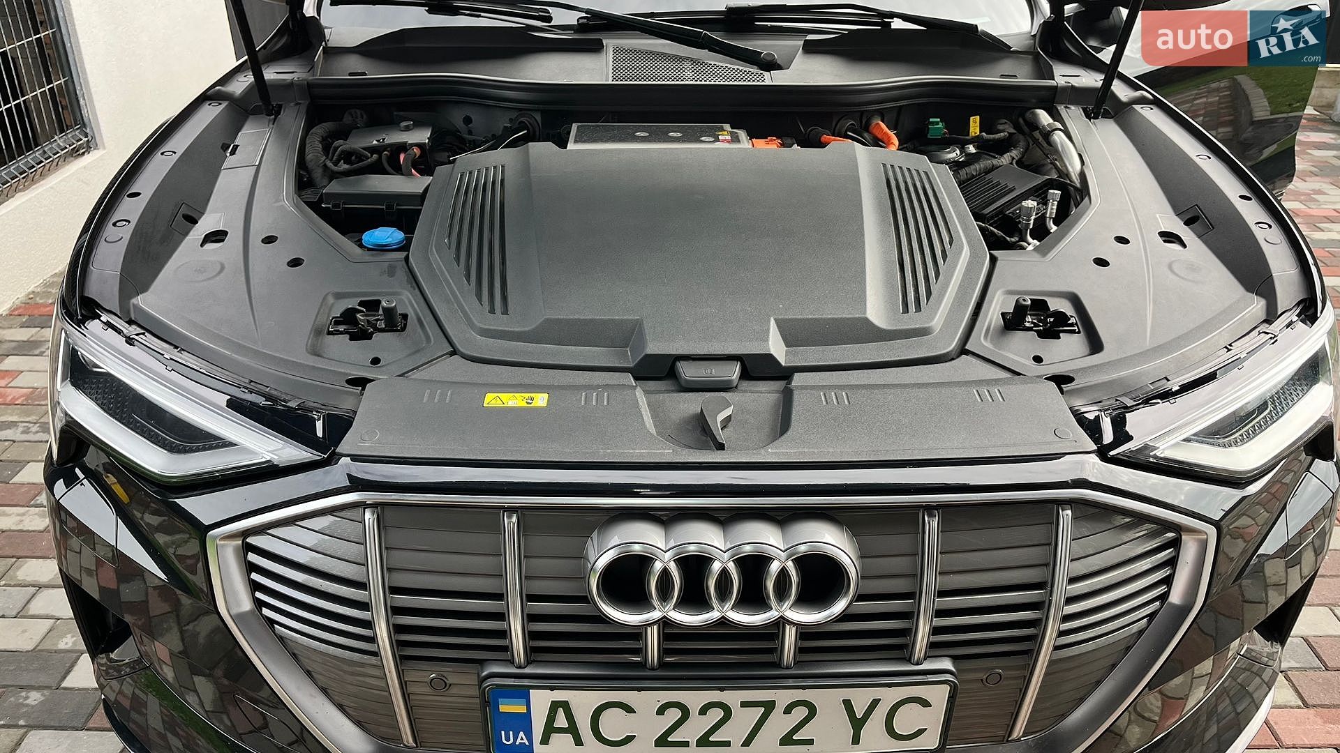 Audi e-tron 2019 VIN WAUZZZGE3LB014239 фото оголошення 27 з 30