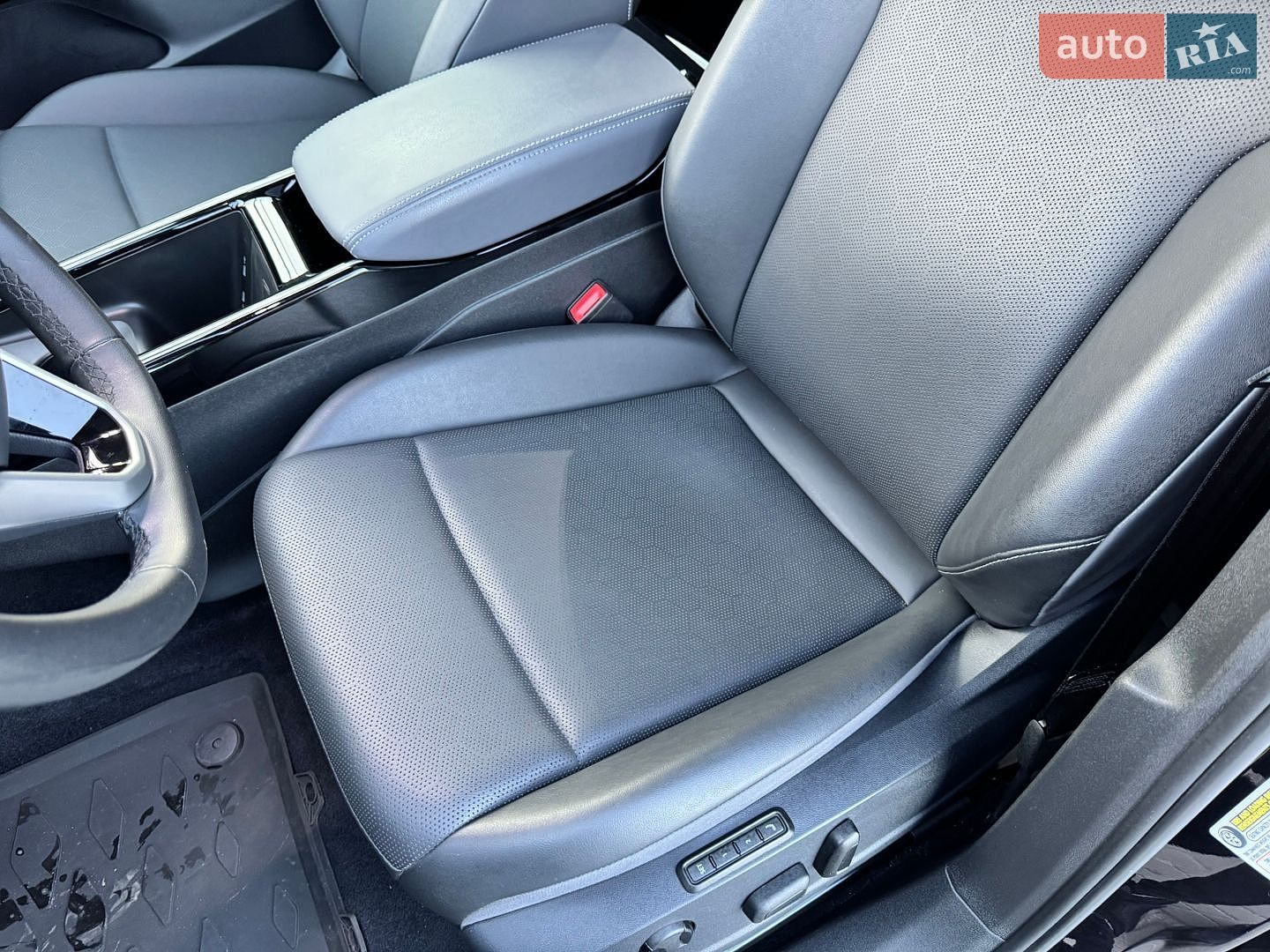 Volkswagen ID.4 2023 VIN 1V2WNPE83PC037635 фото оголошення 17 з 41