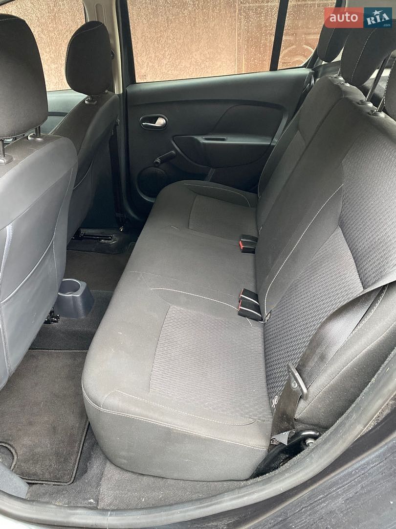 Dacia Sandero 2019 VIN UU1B5220263546744 фото оголошення 3 з 9