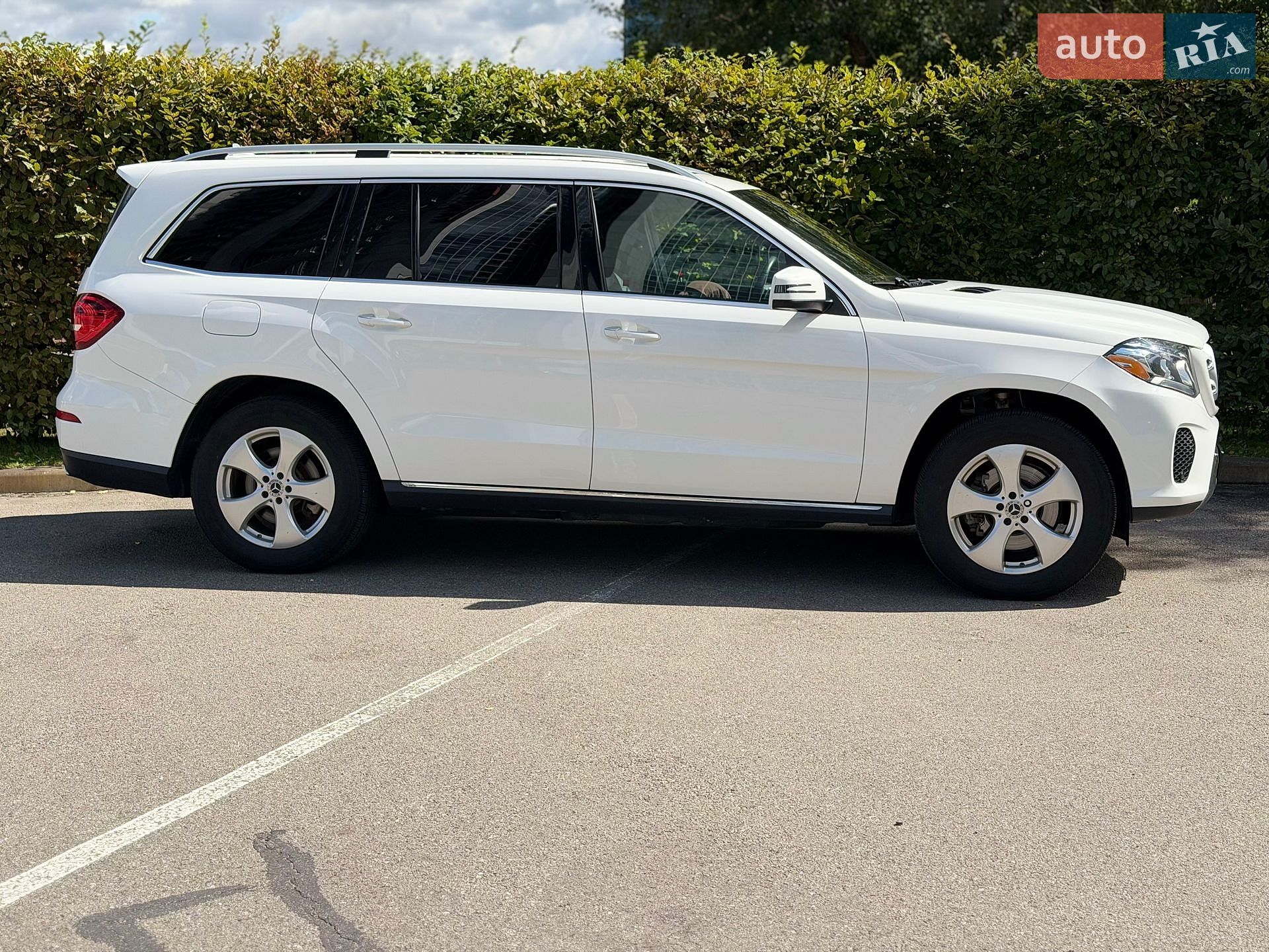 Mercedes-Benz GLS-Class 2017 VIN 4JGDF6EE3HA932119 фото оголошення 4 з 24