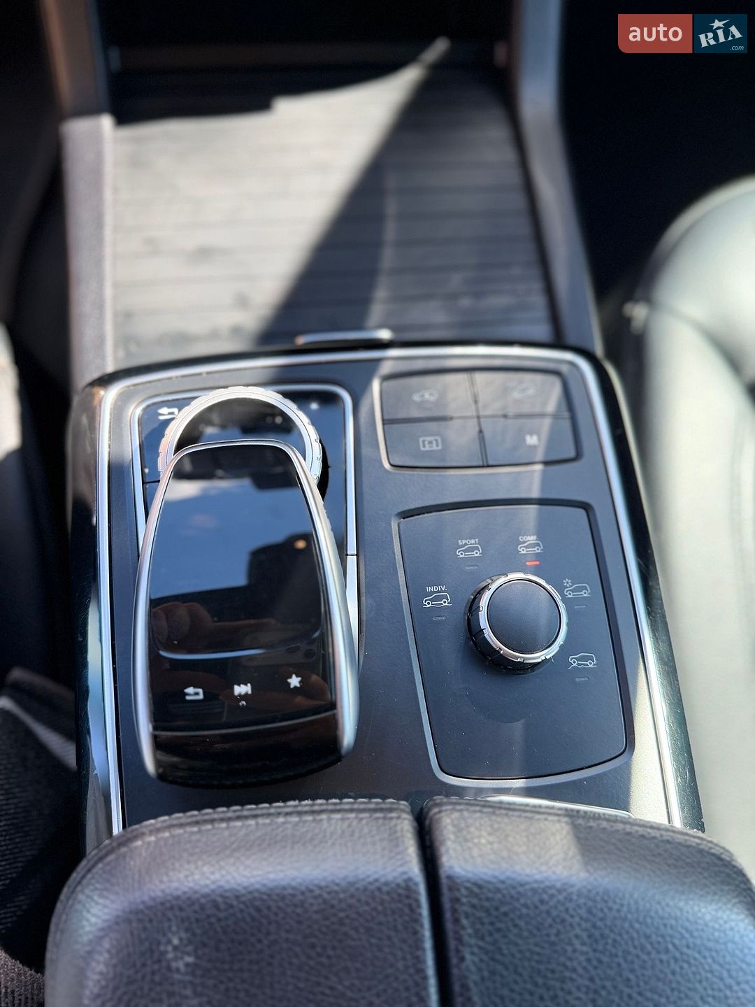 Mercedes-Benz GLS-Class 2017 VIN 4JGDF6EE3HA932119 фото оголошення 19 з 24