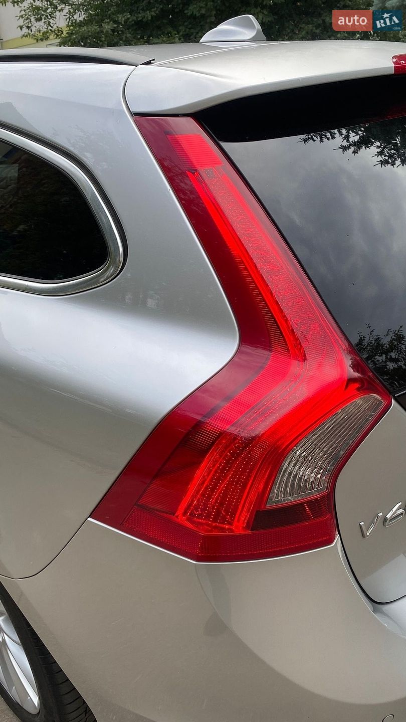 Volvo V60 2012 VIN YV1FW88A0D1094138 фото оголошення 4 з 23
