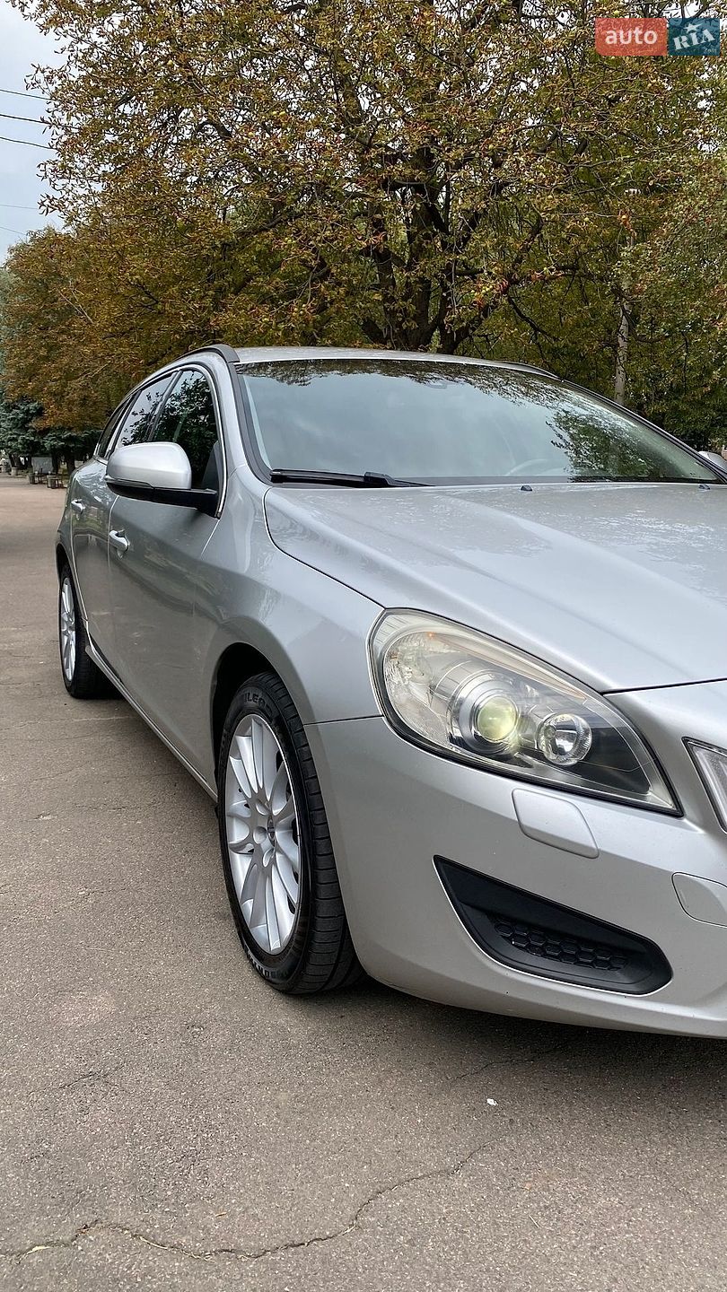Volvo V60 2012 VIN YV1FW88A0D1094138 фото оголошення 3 з 23