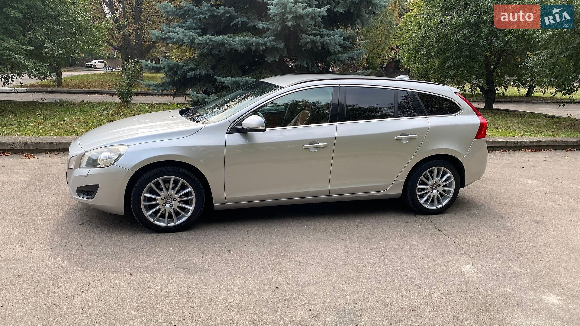 Volvo V60 2012 VIN YV1FW88A0D1094138 фото оголошення 2 з 23