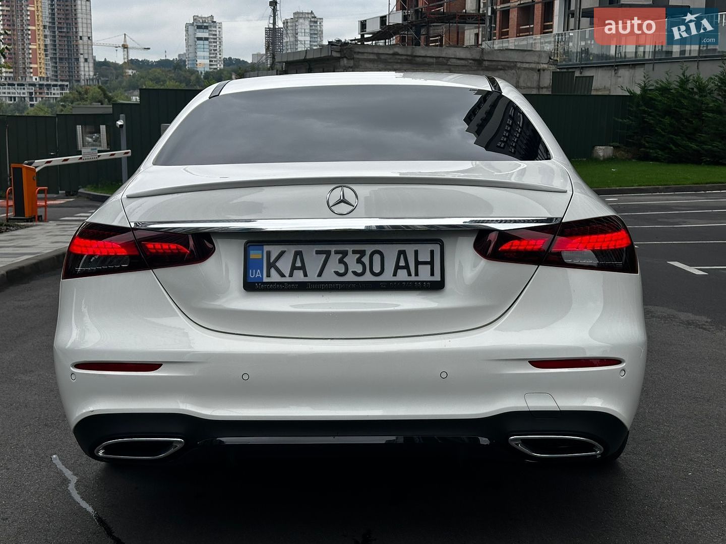 Mercedes-Benz E-Class 2021 VIN W1K2130051A952933 фото оголошення 32 з 111
