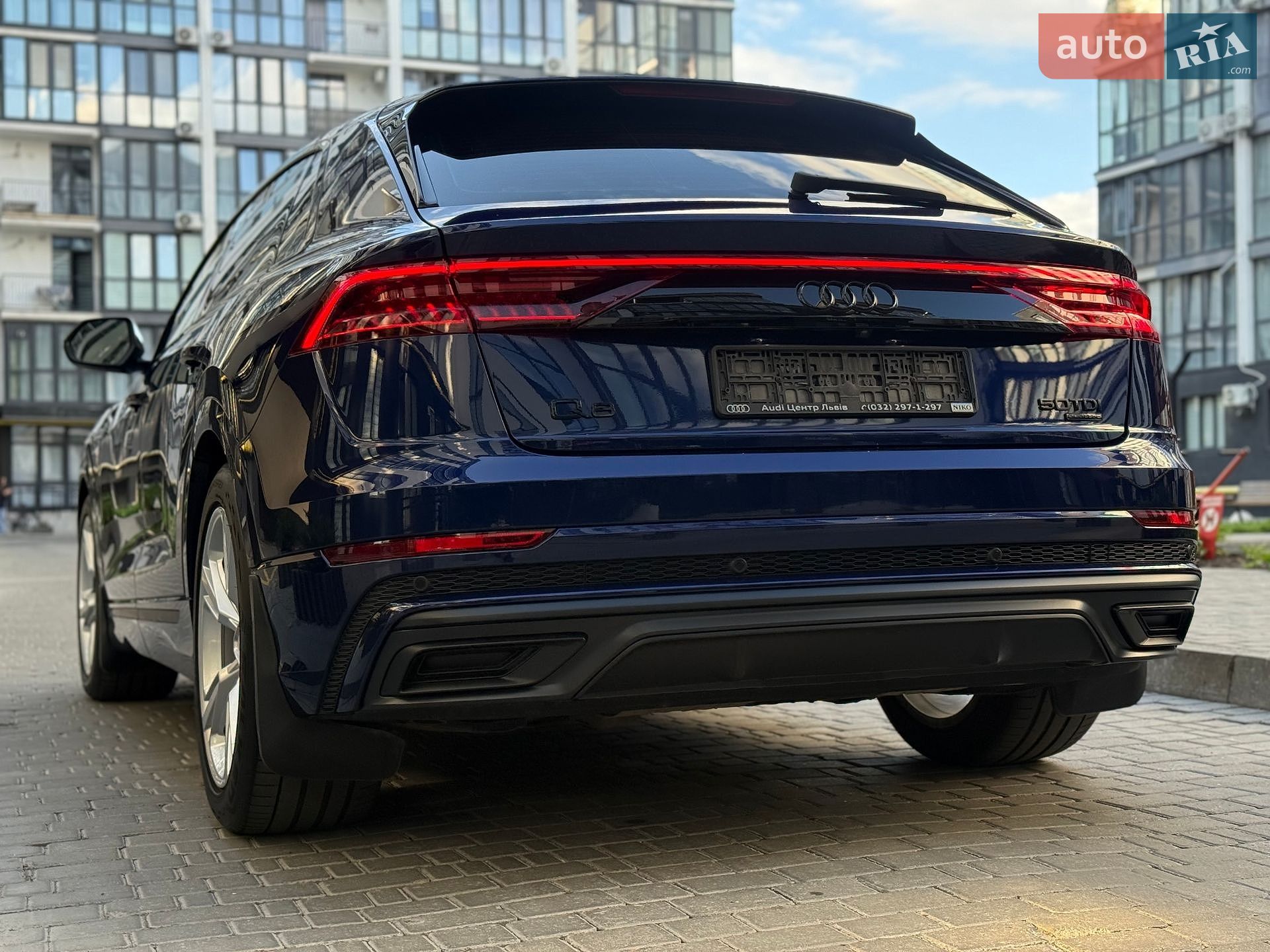 Audi Q8 2019 VIN WAUZZZF12KD045225 фото оголошення 18 з 37