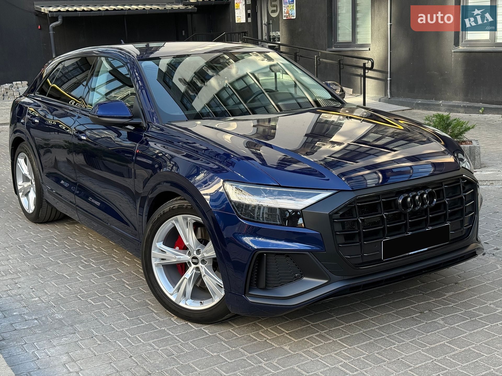 Audi Q8 2019 VIN WAUZZZF12KD045225 фото оголошення 26 з 37