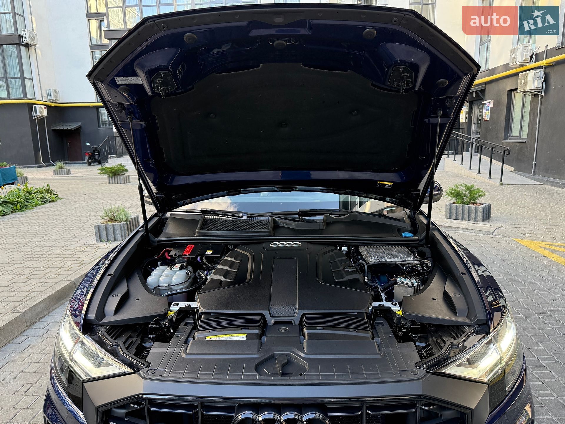 Audi Q8 2019 VIN WAUZZZF12KD045225 фото оголошення 35 з 37