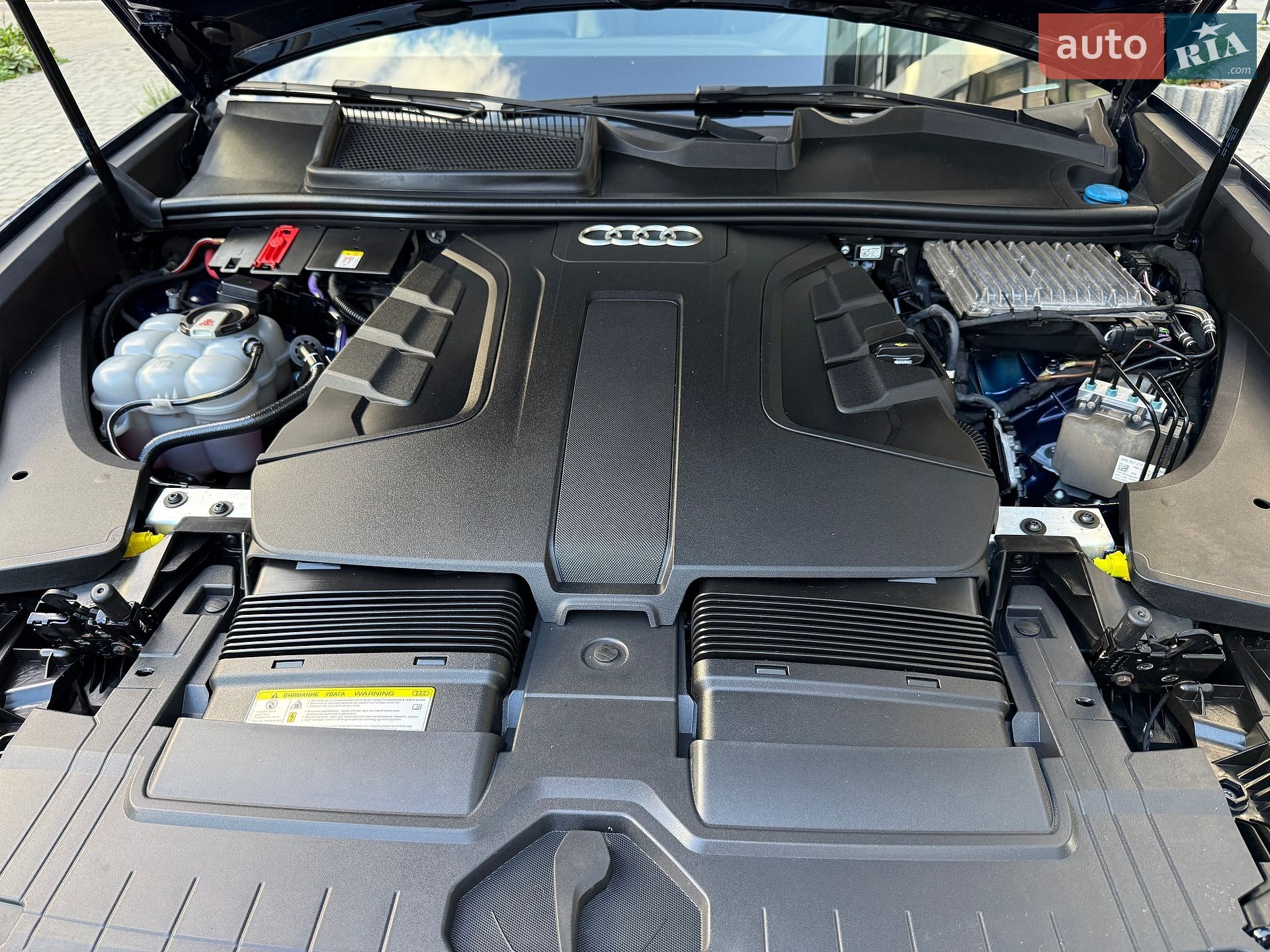 Audi Q8 2019 VIN WAUZZZF12KD045225 фото оголошення 36 з 37