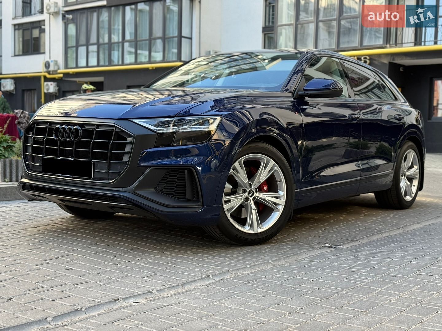 Audi Q8 2019 VIN WAUZZZF12KD045225 фото оголошення 12 з 37