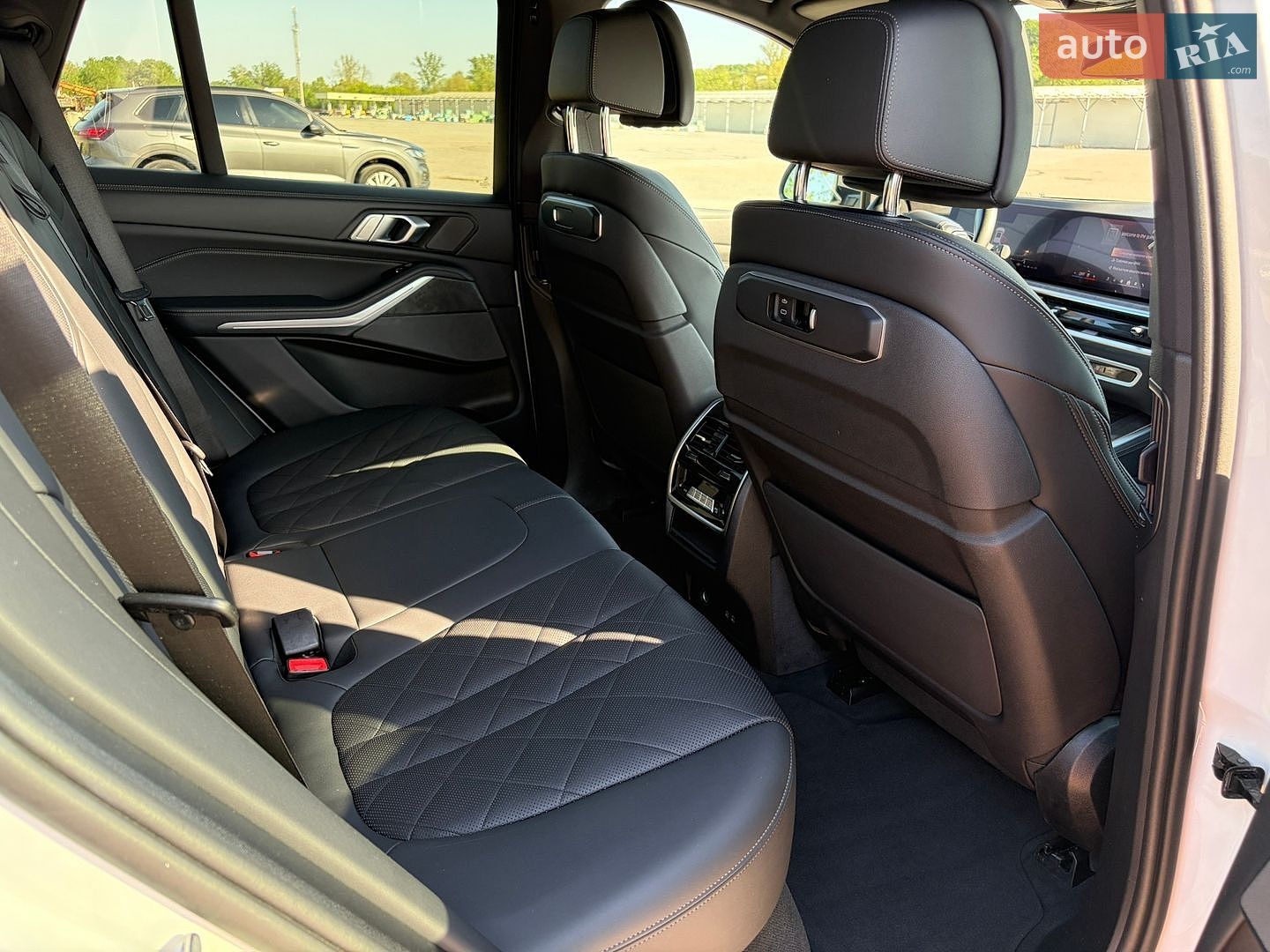 BMW X5 2024 VIN 5UX23EU04R9V29272 фото оголошення 14 з 18