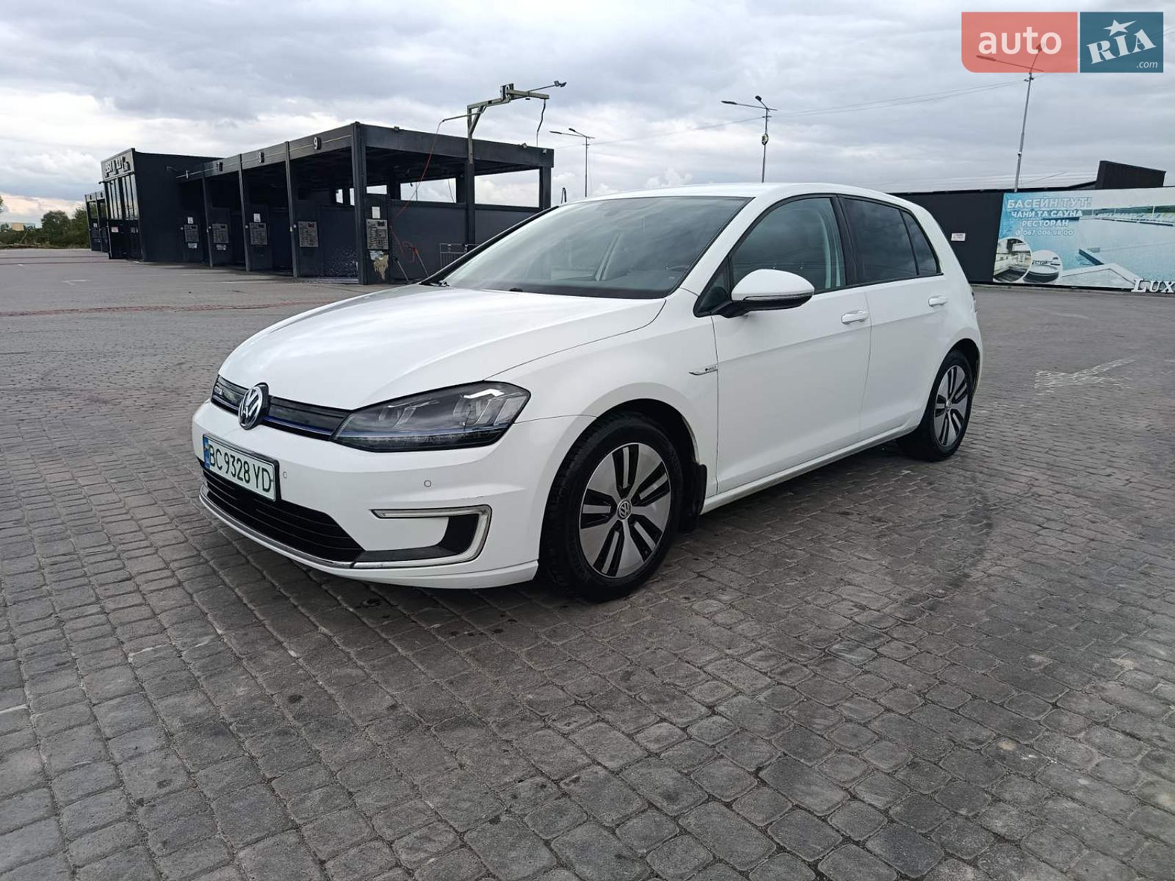 Volkswagen e-Golf 2015 VIN WVWZZZAUZFW910161 фото оголошення 9 з 13