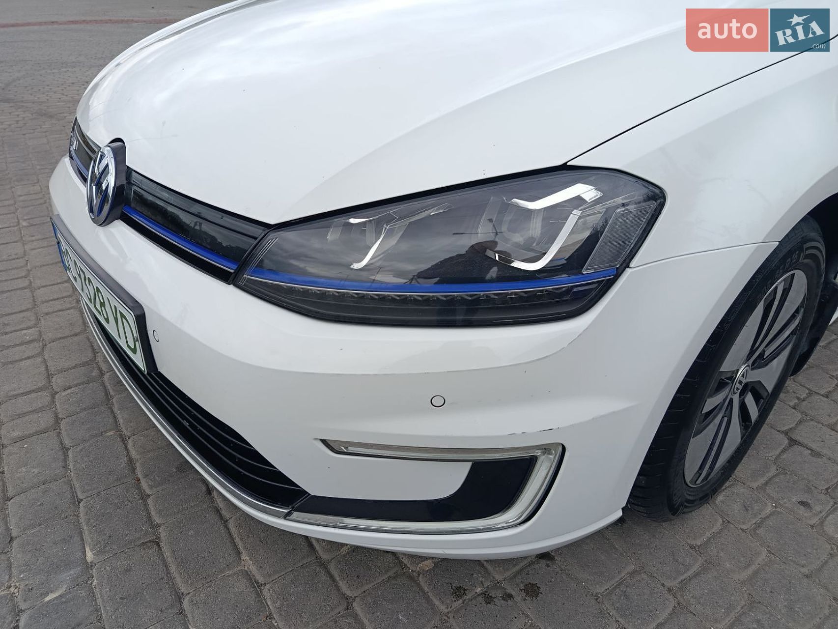 Volkswagen e-Golf 2015 VIN WVWZZZAUZFW910161 фото оголошення 7 з 13