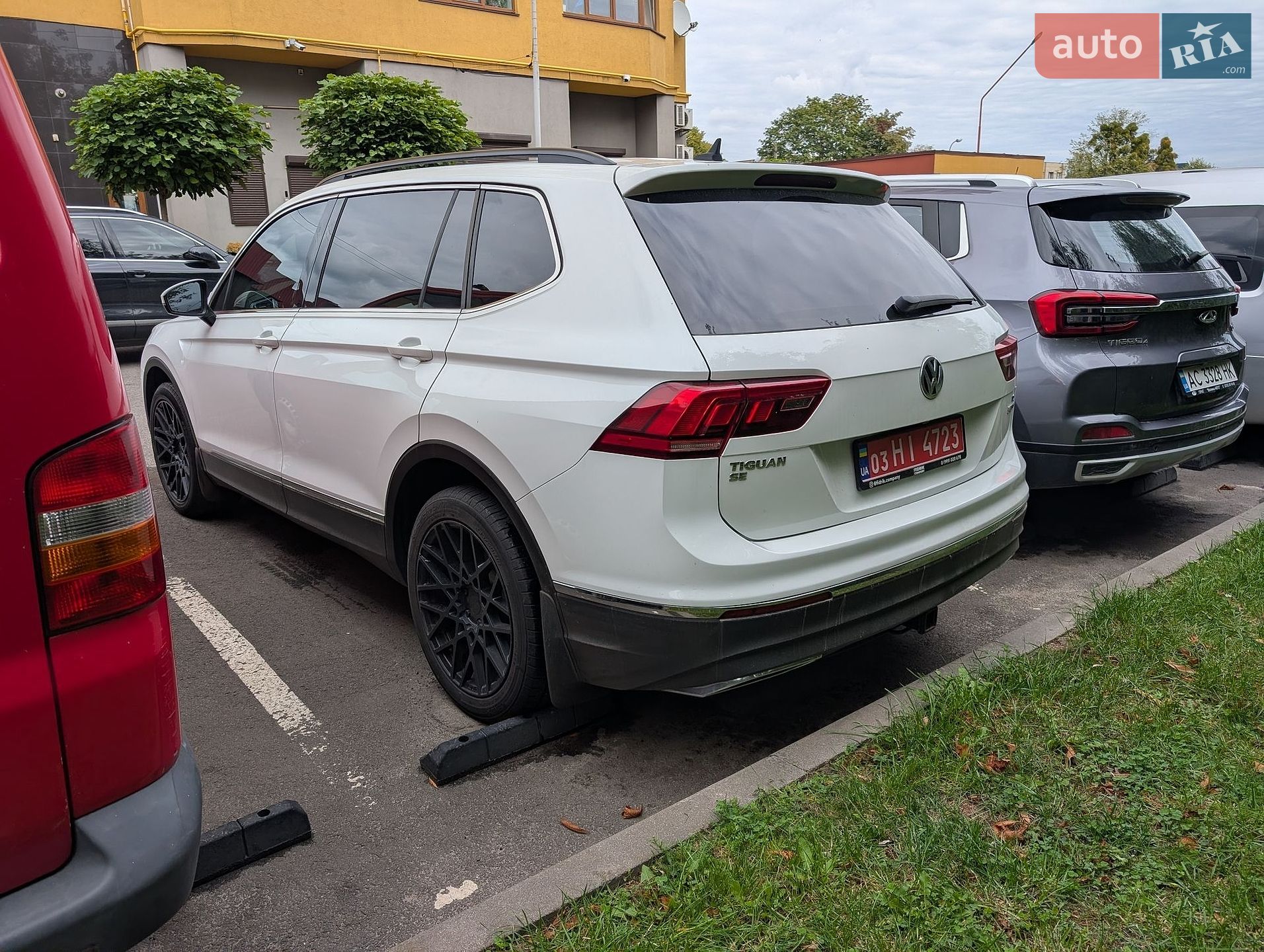 Volkswagen Tiguan Allspace 2018 VIN 3VV2B7AX7JM131093 фото оголошення 2 з 14