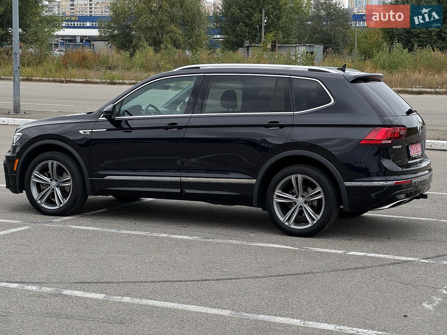Volkswagen Tiguan Allspace 2019 VIN 3VV4B7AX4KM016929 фото оголошення 8 з 42