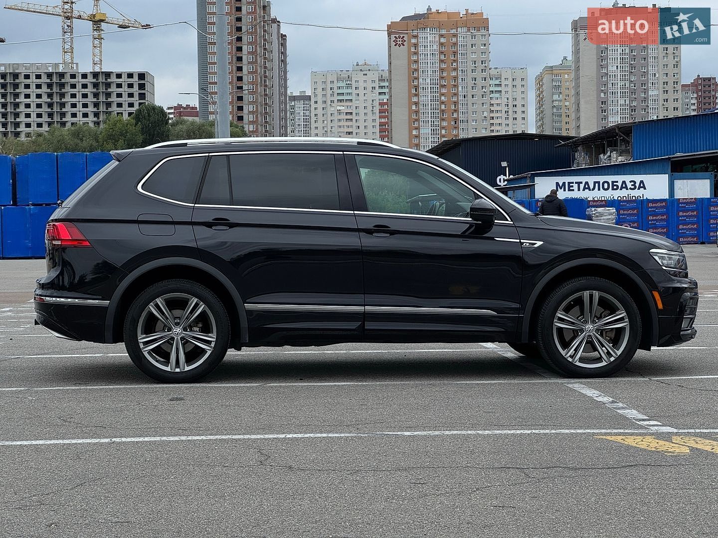 Volkswagen Tiguan Allspace 2019 VIN 3VV4B7AX4KM016929 фото оголошення 14 з 42