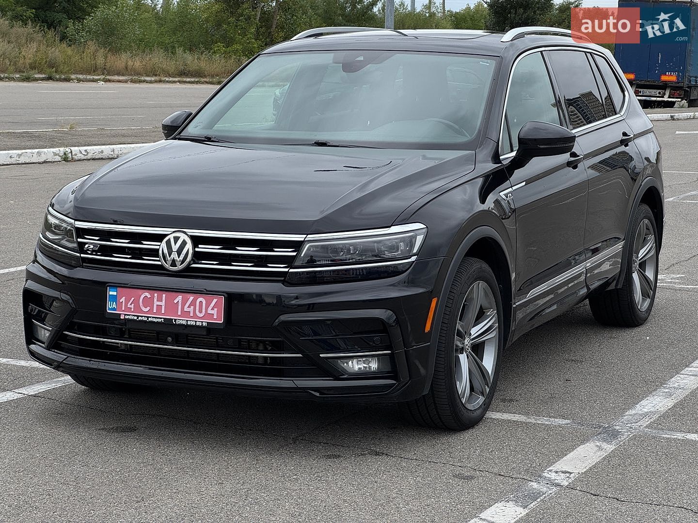 Volkswagen Tiguan Allspace 2019 VIN 3VV4B7AX4KM016929 фото оголошення 2 з 42
