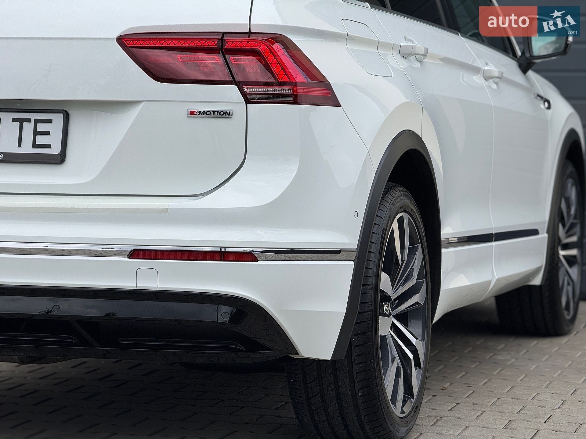 Volkswagen Tiguan 2019 VIN WVGZZZ5NZLW814441 фото оголошення 33 з 101